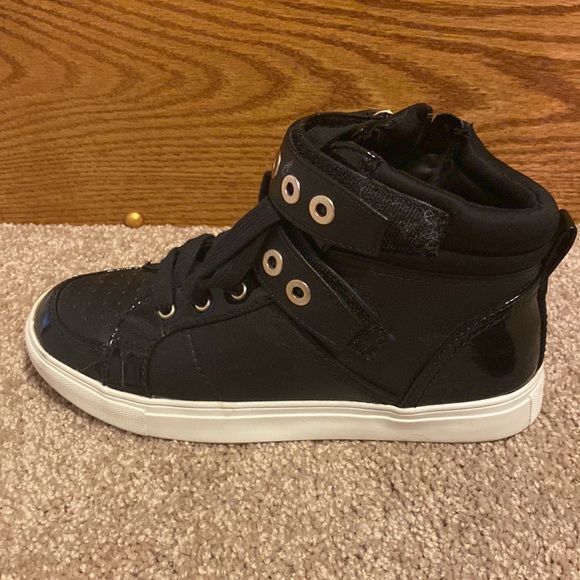 ALDO size 6.5 woman’s high top sneakers. - Picture 2 of 2